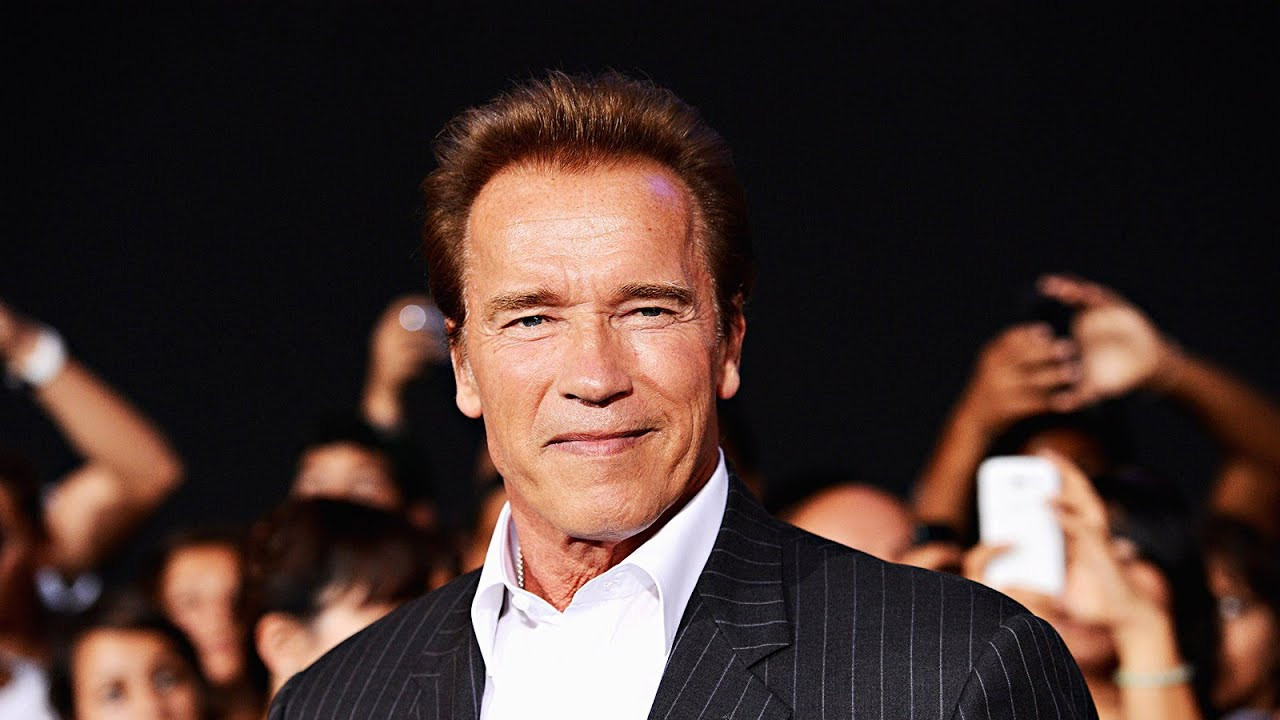 Arnold Schwarzenegger trafik kazası geçirdi