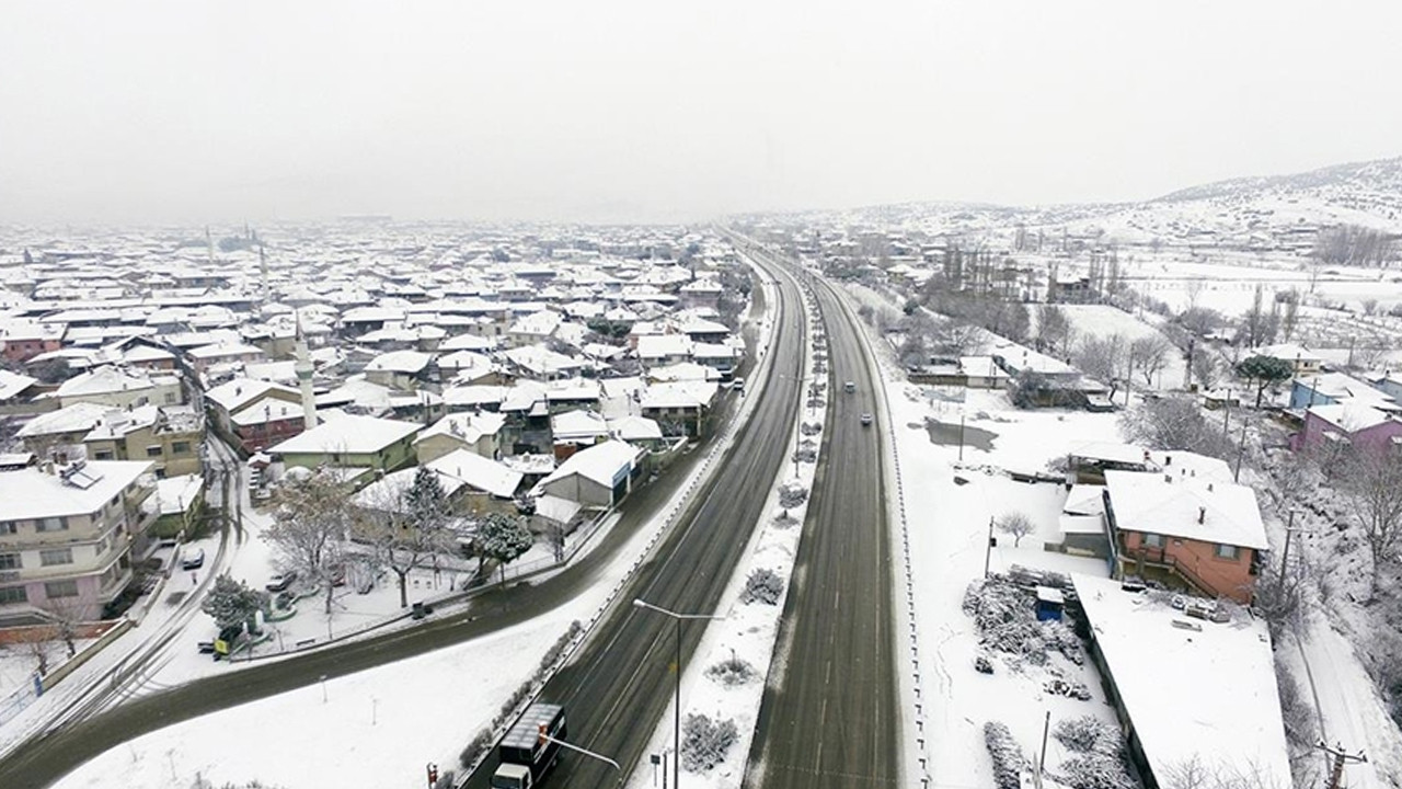 İstanbul-Ankara yolu trafiğe açıldı