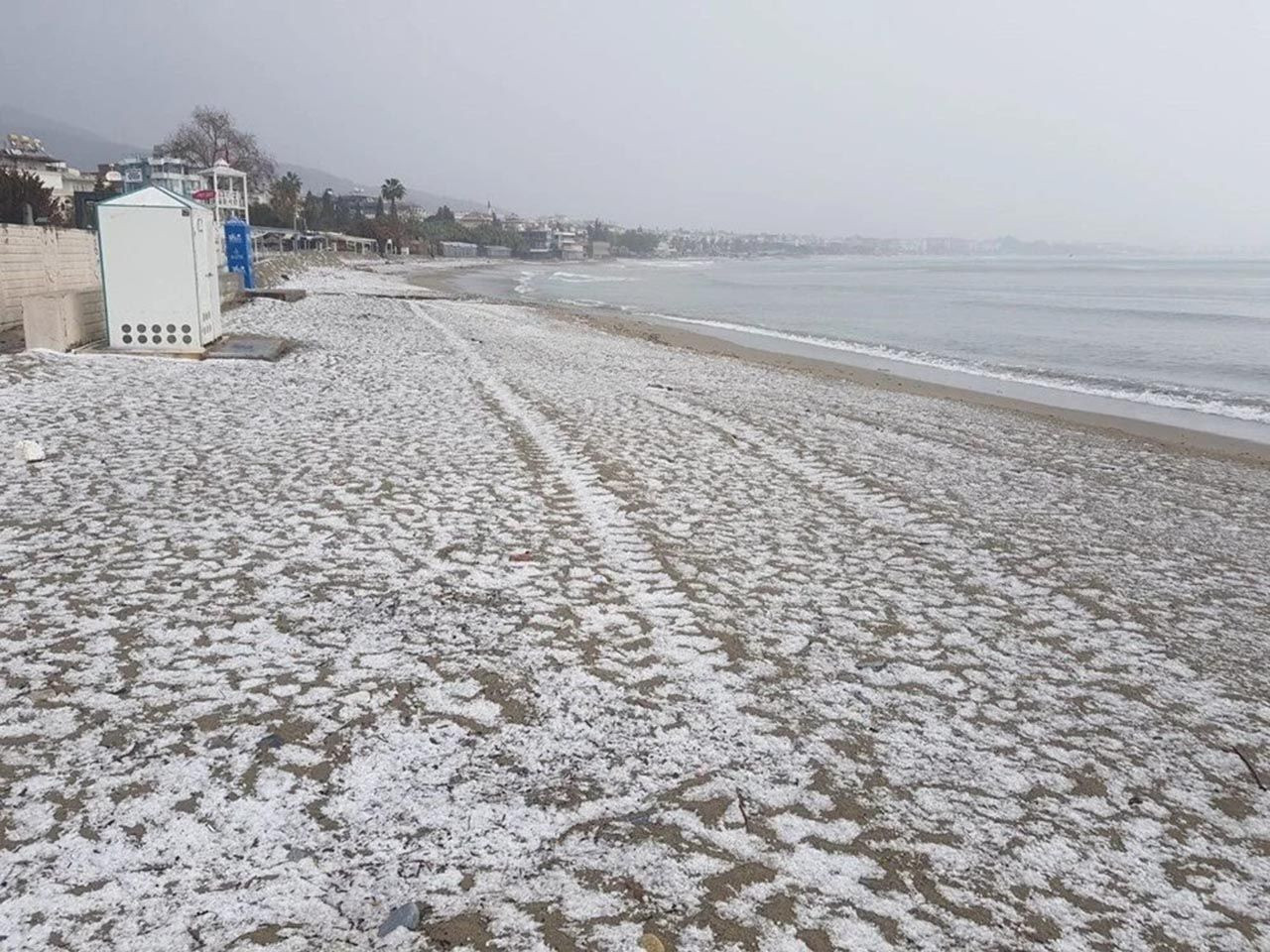 Alanya'da kar sürprizi! 53 yıl sonra ilk kez yağdı - Resim: 4