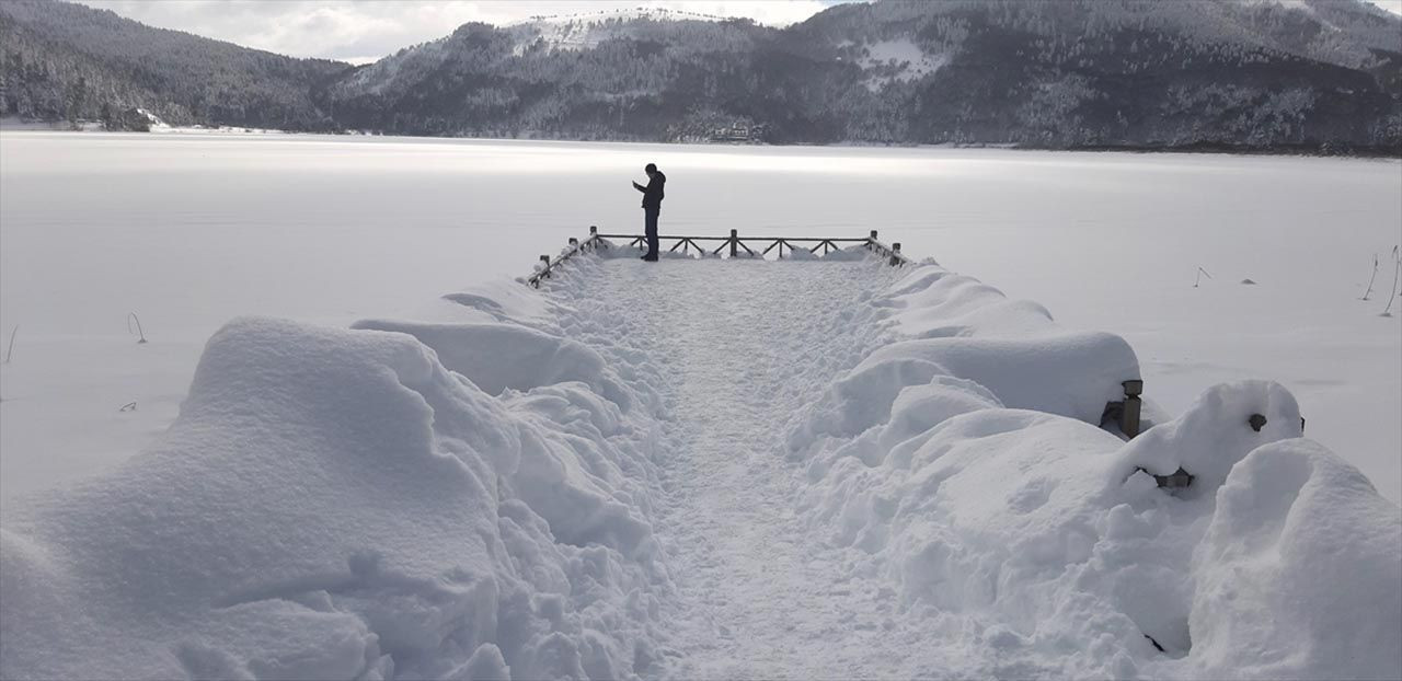 Kış turizminin cenneti Abant Gölü buz tuttu - Resim: 1