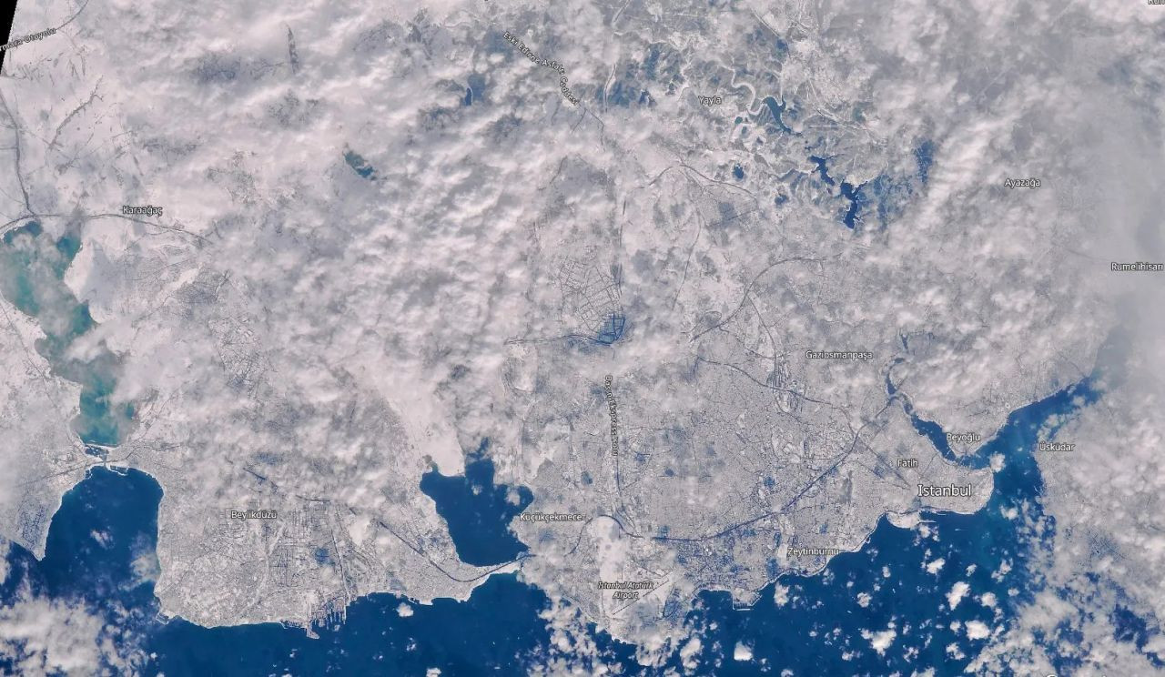 İstanbul'da kar yağışının etkisi uydudan görüntülendi - Resim: 2