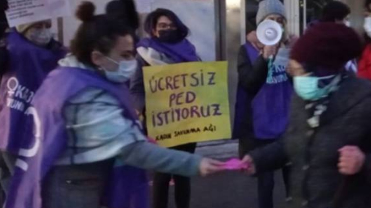 Ankara'da kadınlar ''hijyenik ped'' için sokağa indi