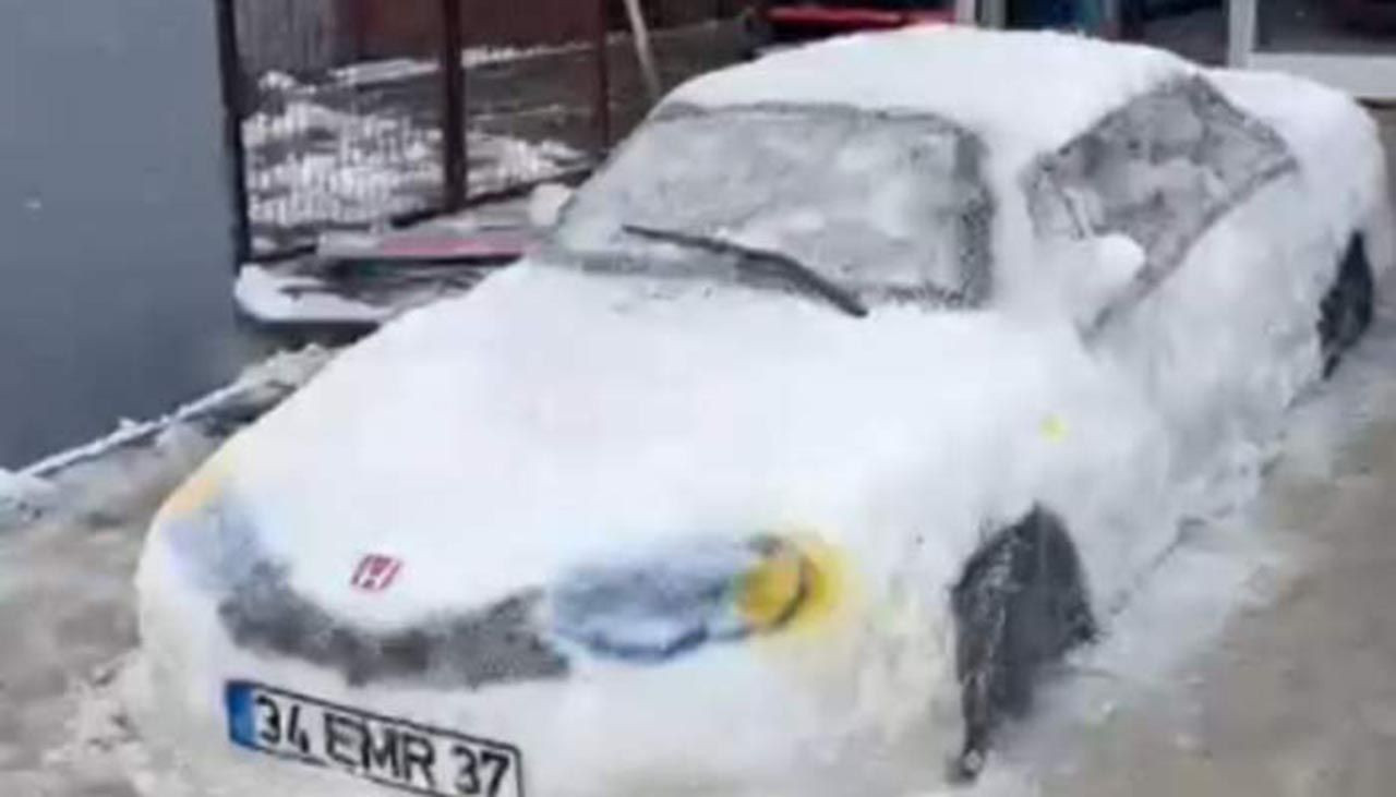 Vatandaş 65 bin TL'lik ilandaki kardan otomobili gerçek sanınca... - Resim: 1