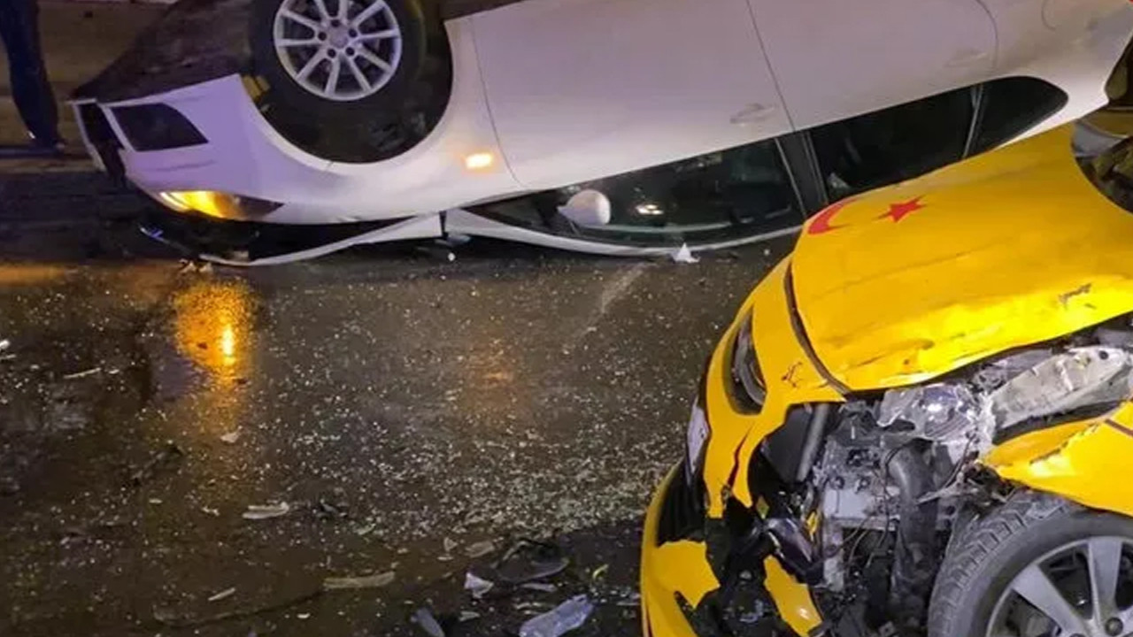 Feci kaza: Takla atarak karşı şeritten gelen taksiye çarptı