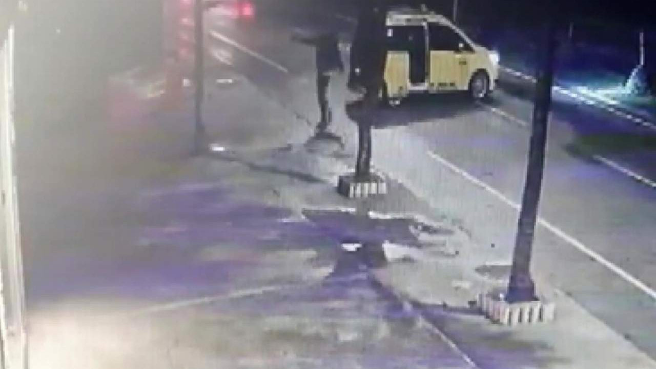 Yol verme kavgasında dehşet! Yolunu kesip kurşun yağdırdı