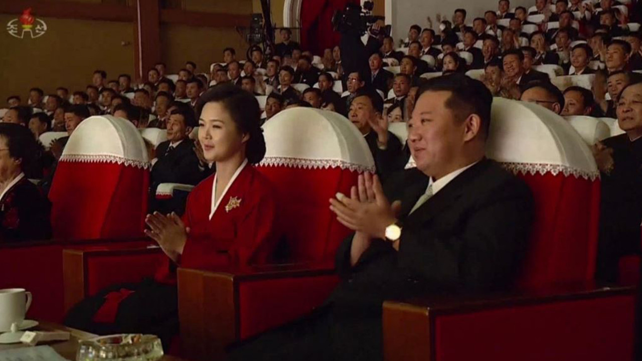 Kuzey Kore liderinin eşi aylar sonra ortaya çıktı