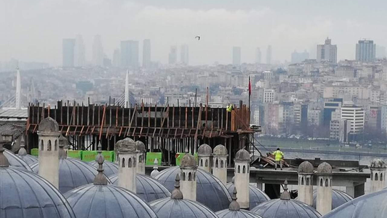 Süleymaniye Camisi'nin önündeki inşaata tepkiler yükseliyor