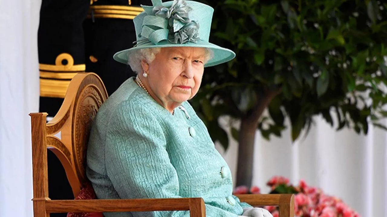 Elizabeth'in ölümü sonrası iki ülkeden ''bağımsızlık'' çıkışı