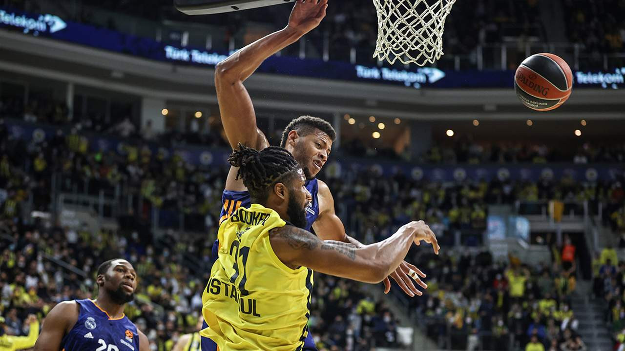 Fenerbahçe, Real Madrid'e potada fark attı