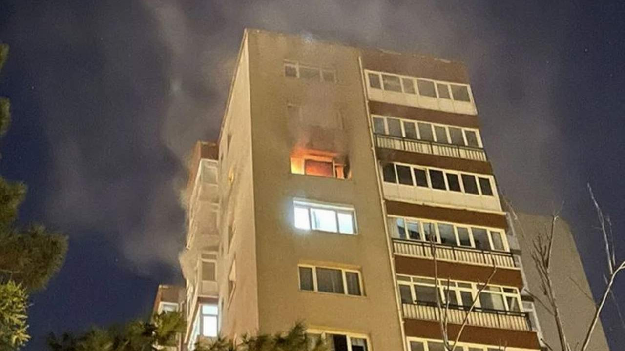 İstanbul'da 11 katlı binada yangın