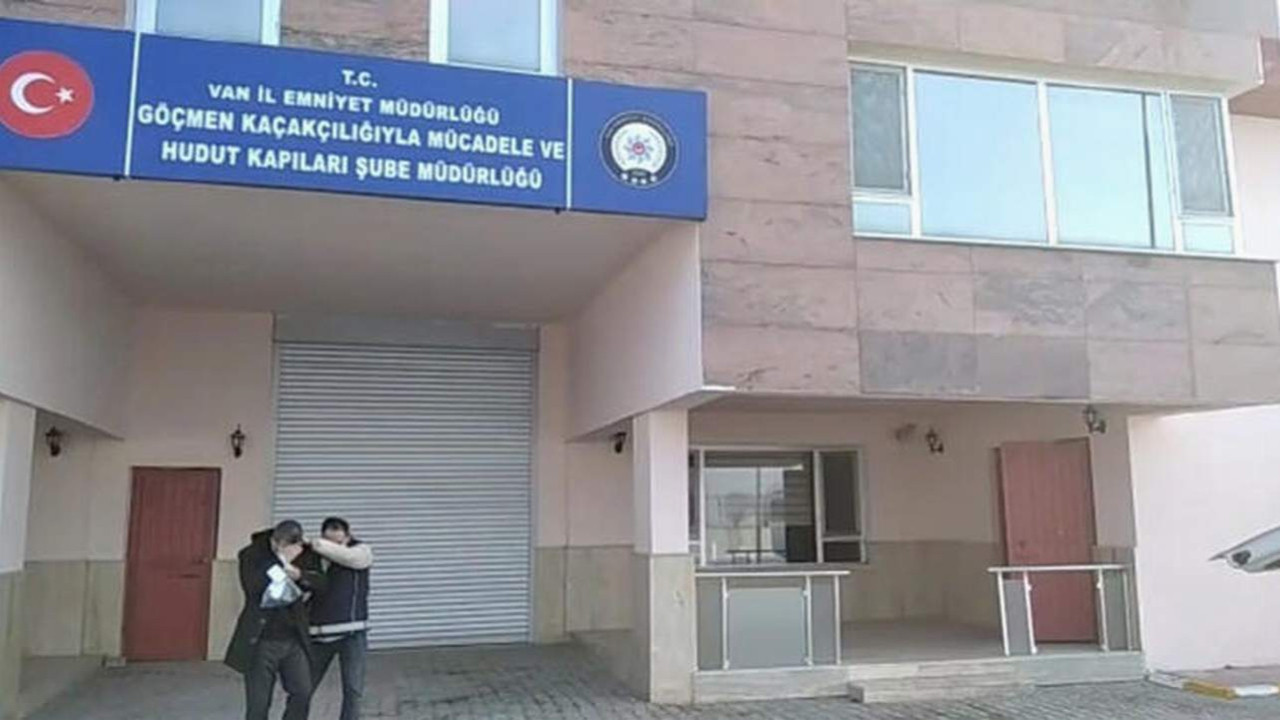 Van'da göçmen kaçakçılığına 4 gözaltı