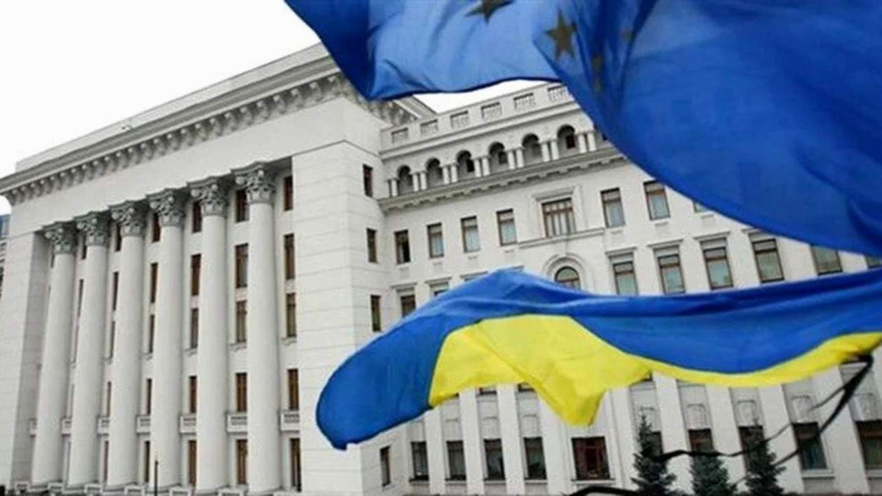 Ukrayna'da OHAL ilan edildi