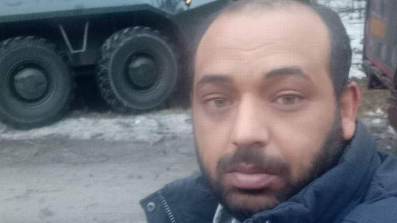 Rus tankı Türk vatandaşının TIR'ını ezdi