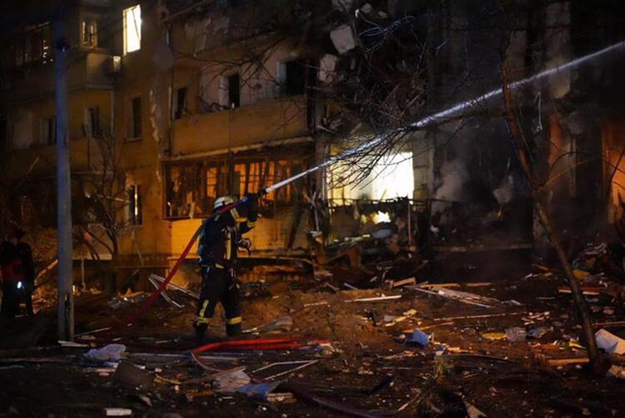 Putin vuruyor, dünya izliyor! Kiev yerle bir oldu! Görüntüler korkunç - Resim: 5