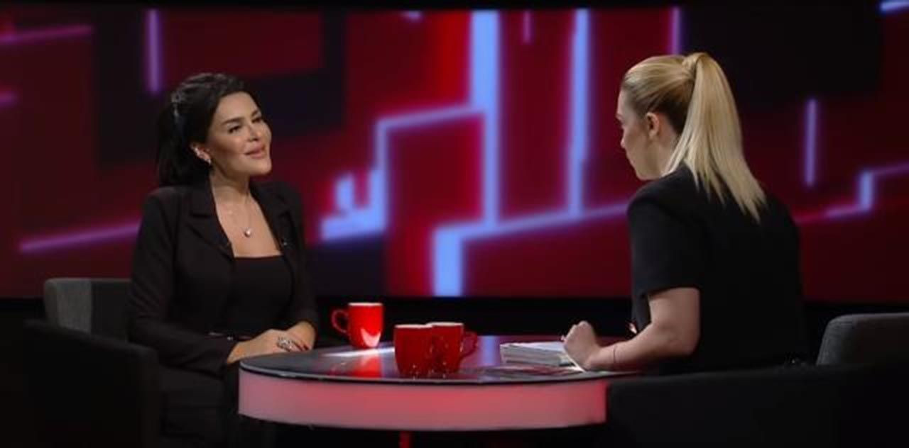 Selin Ciğerci, ''cinsel ilişki'' sorusunu duyunca dondu kaldı