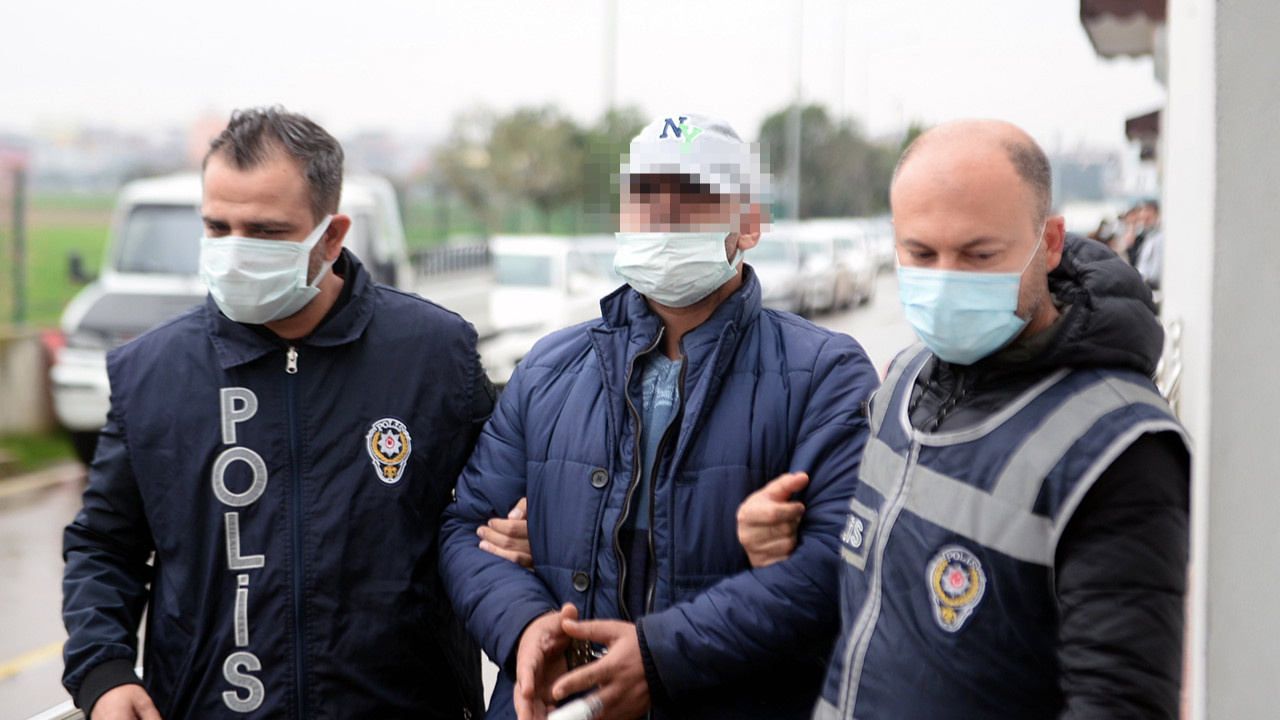 Eşine kürekle saldırdı, ''mağdur benim'' dedi