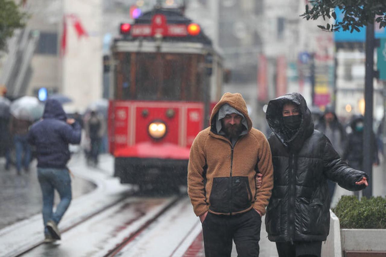 İstanbullu ''zaten takmadığı'' maskeden çabuk kurtuldu - Resim: 1