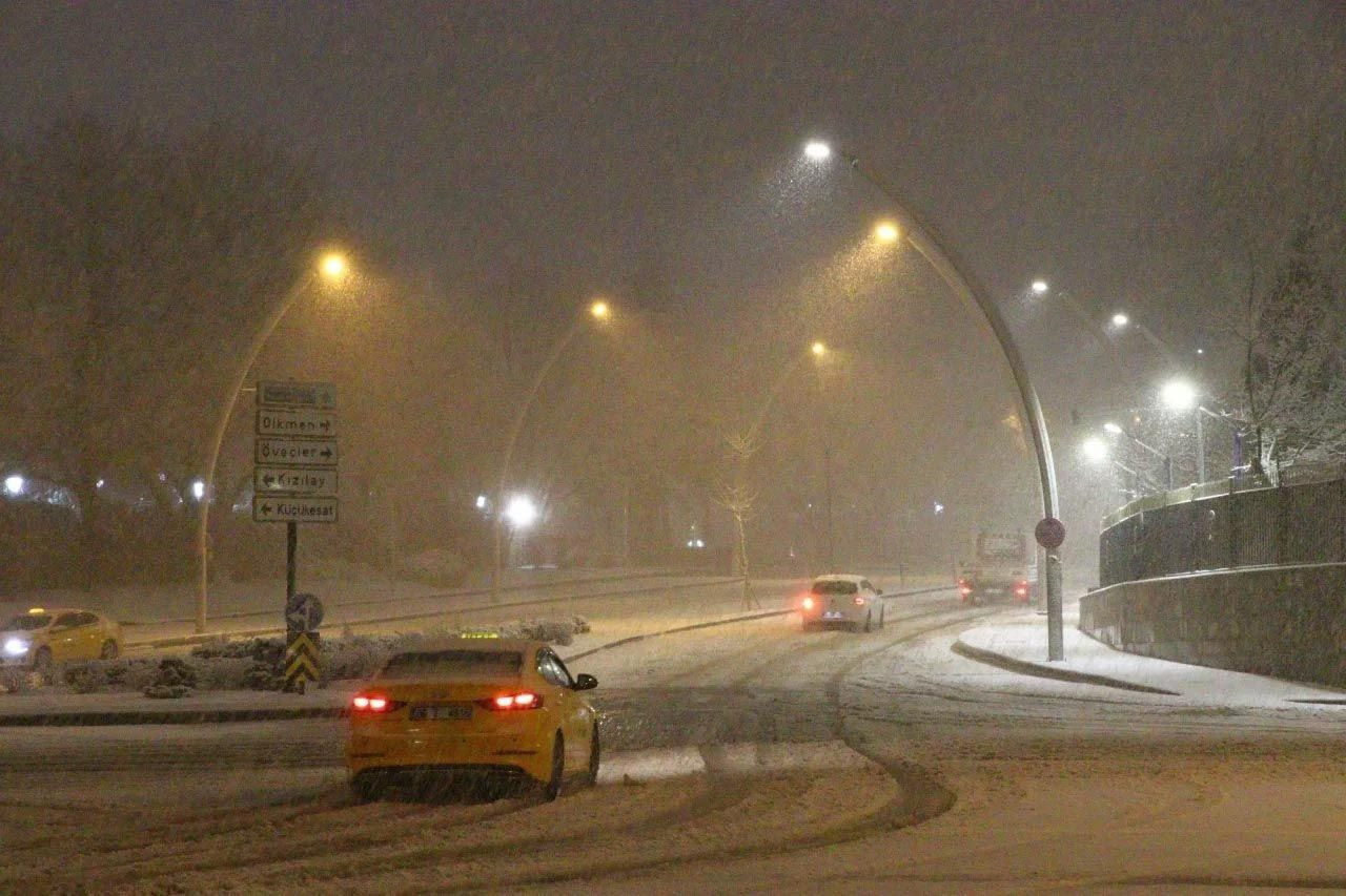 Ankara’da yoğun kar yağışı - Resim: 4