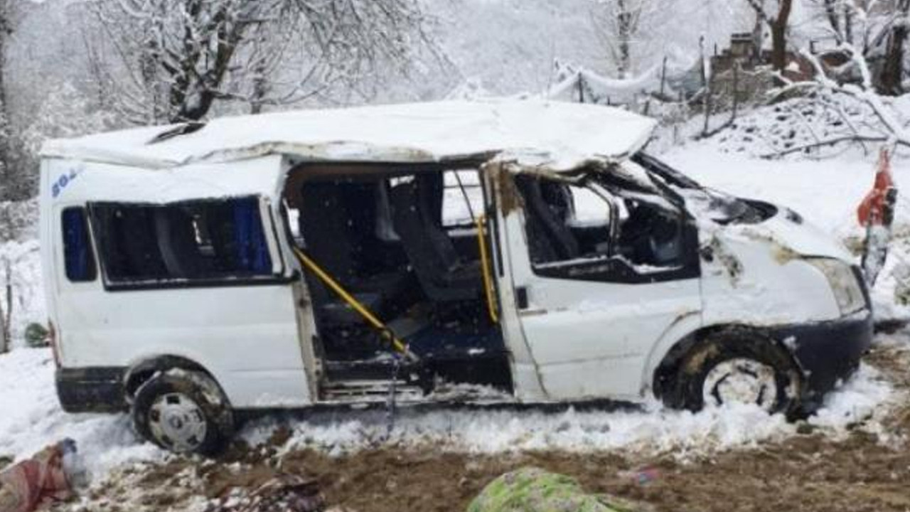 Öğrenci servisi devrildi: 1 ölü, 7 yaralı