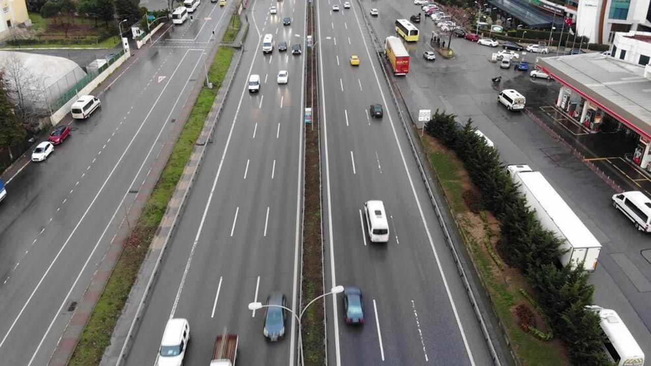 İstanbul’da ''kar'' önlemleri sonrası yollar boş kaldı - Resim: 3