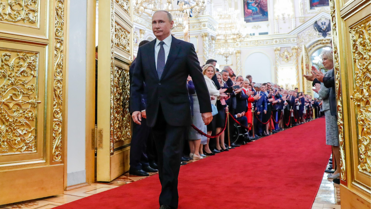 Hastalık, darbe ve suikast iddiaları büyüyor: Putin'in yerine kim gelecek?