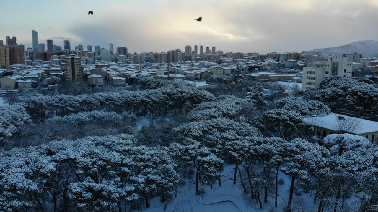 İstanbul'da kar fırtınasından geriye kalanlar havadan görüntülendi