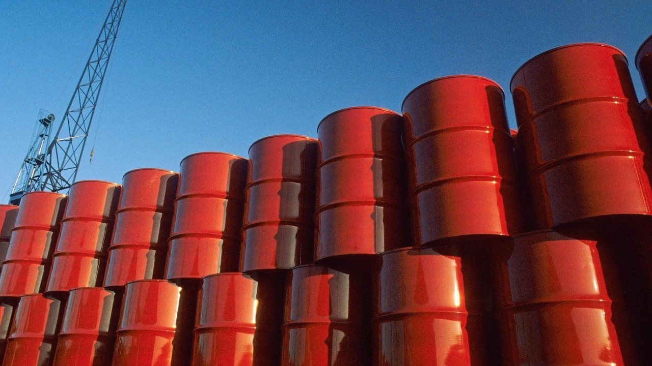 ABD'den petrol fiyatlarına müdahale! Brent petrolün varil fiyatı sert düştü