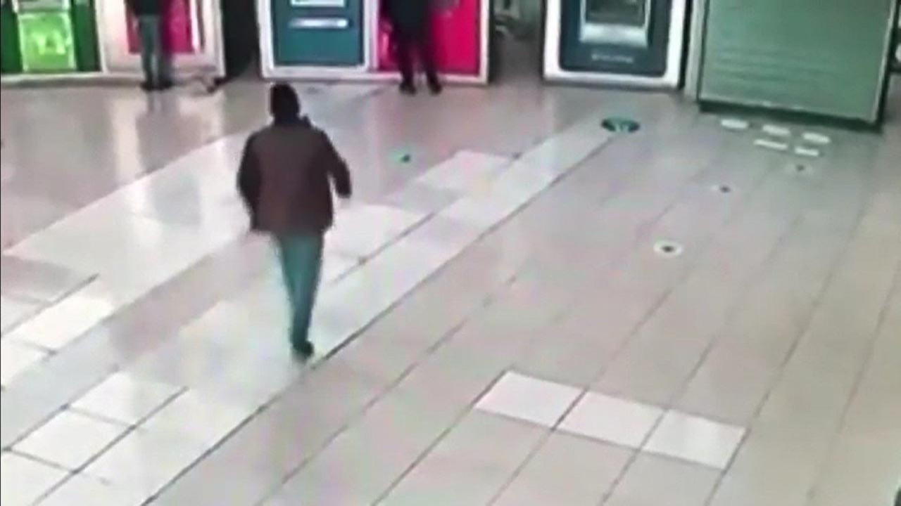 Esenyurt'un sözde ''yardımsever'' ATM faresi suçüstü yakalandı