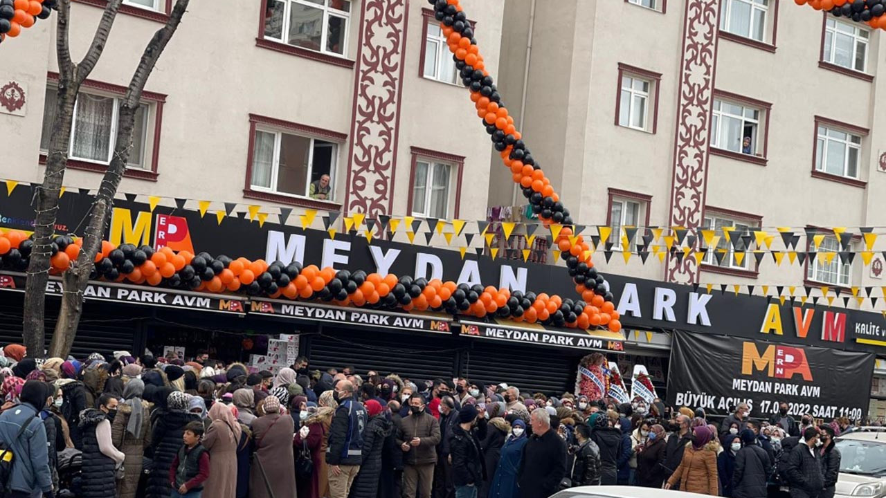 Burası Kiev değil, başkent Ankara! ''Ucuz alışveriş'' izdihamı kamerada!