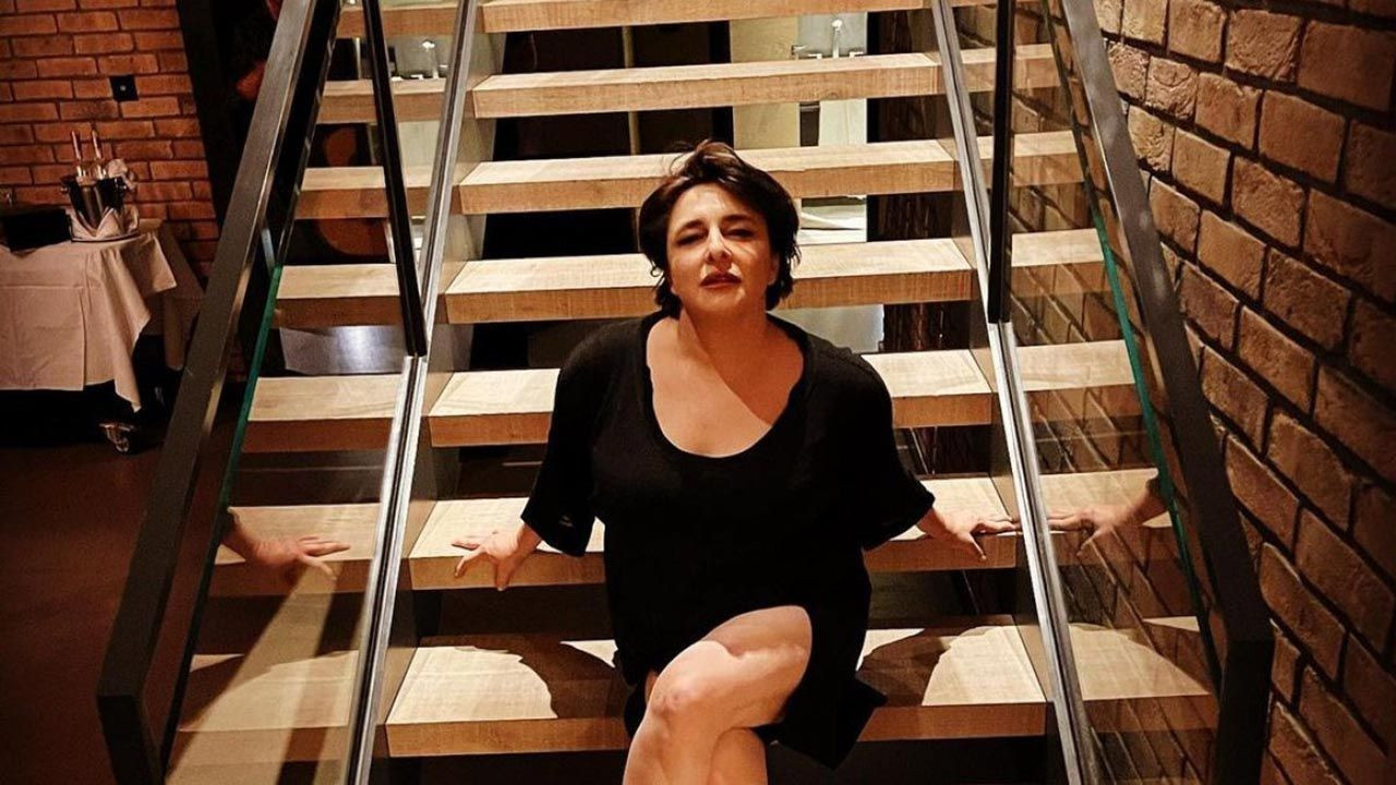 Esra Dermancıoğlu sınırları zorladı; çıplak pozuyla sosyal medyayı salladı! - Resim: 1