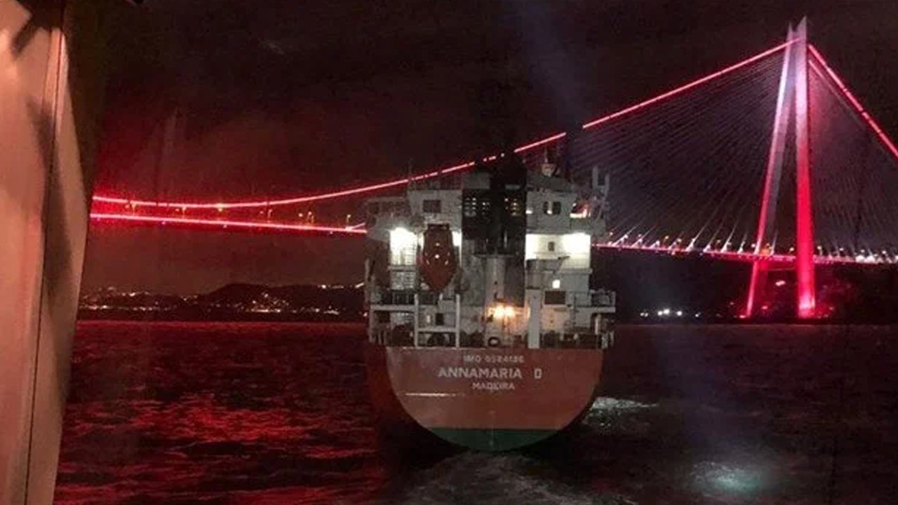 İstanbul Boğazı'nda gemi kurtarma operasyonu