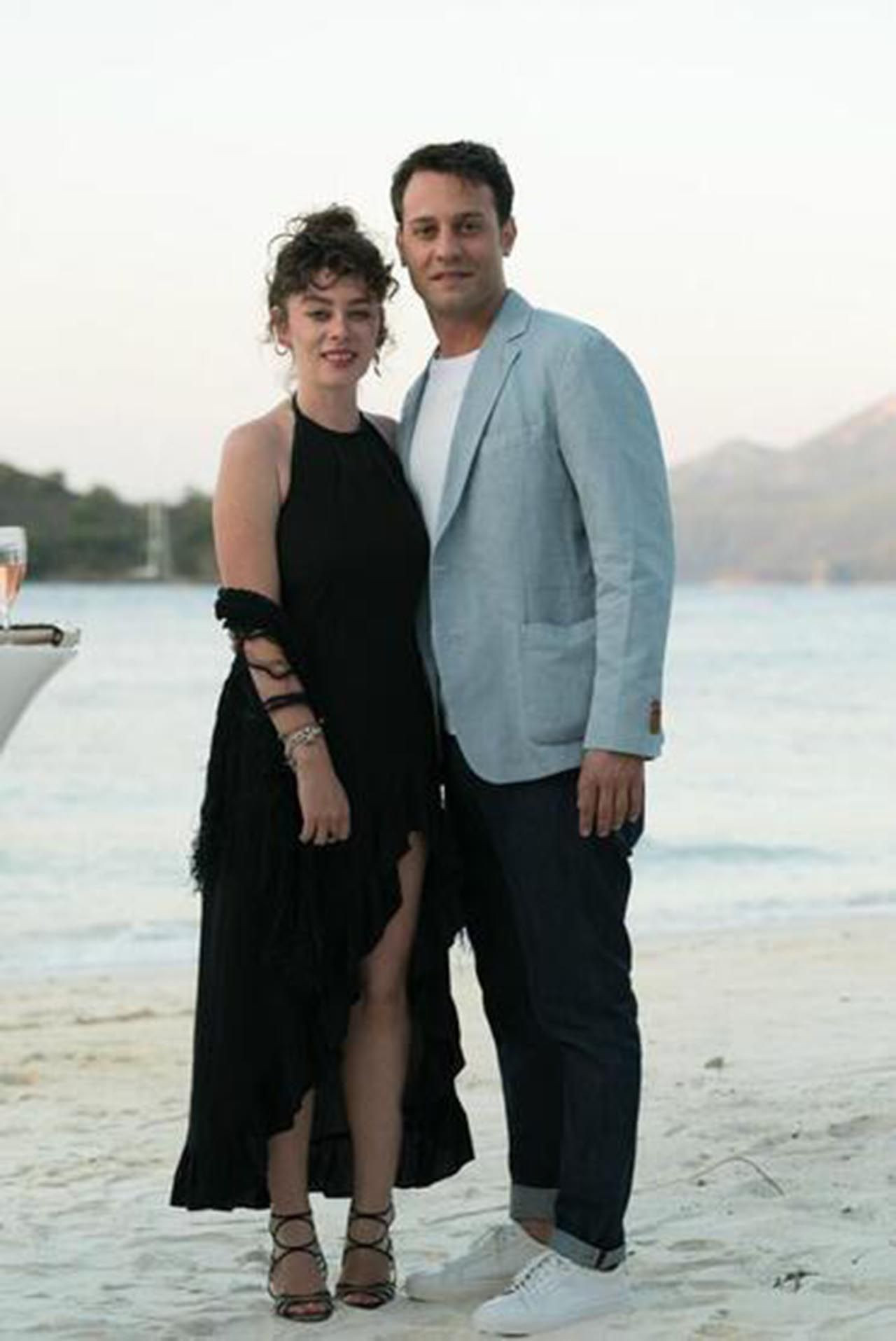 Demet Evgar'ın gelinliği ile ilgili çok özel detaylar ortaya çıktı - Resim: 3