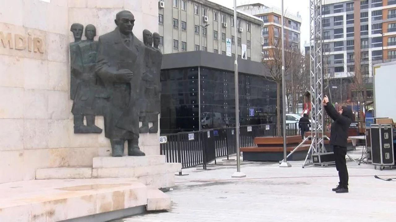 İstanbul'da Atatürk'e benzemeyen Atatürk heykeli ortalığı karıştırdı - Resim: 5