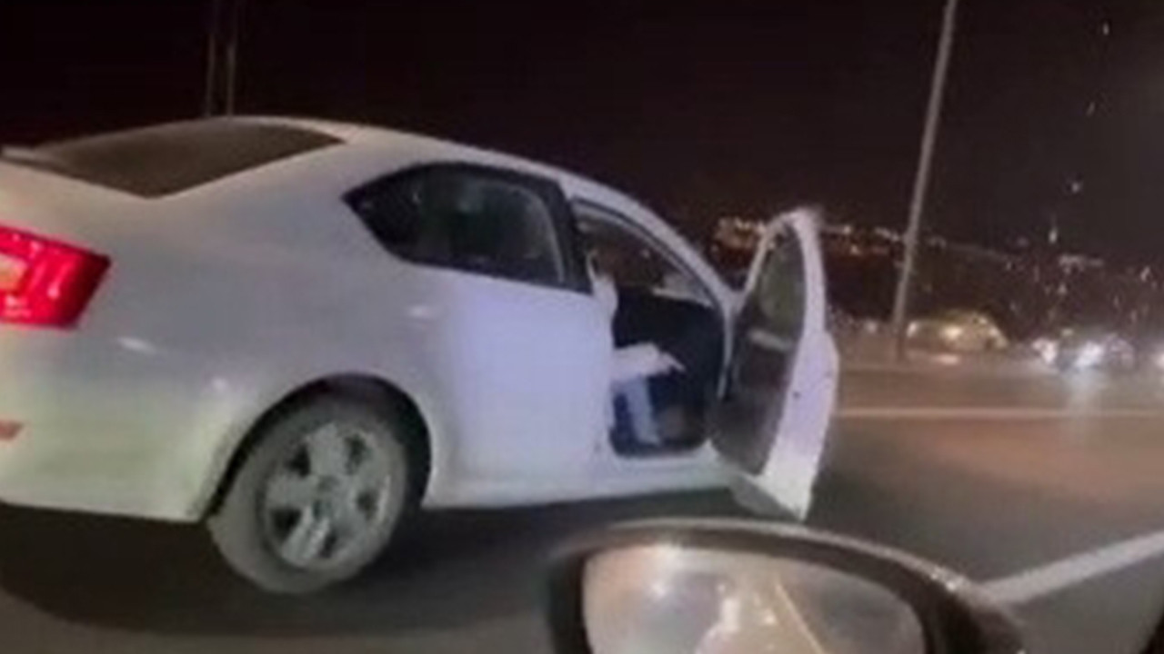 15 Temmuz Şehitler Köprüsü'nde şoke eden olay! Bir anda kapıyı açtı...