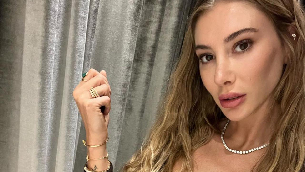 Şeyma Subaşı'nın süper mini eteğini fena ''ti''ye aldılar