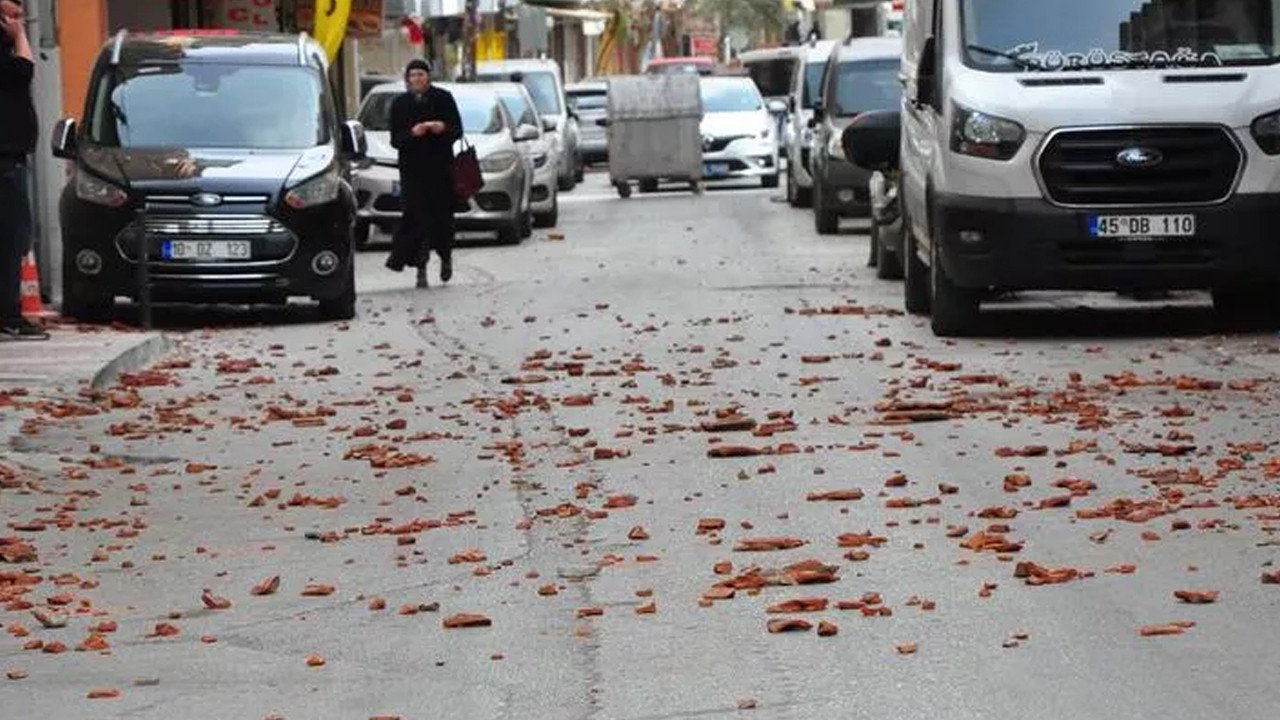 İzmir'de alarm: Valilik yeni yasakları duyurdu