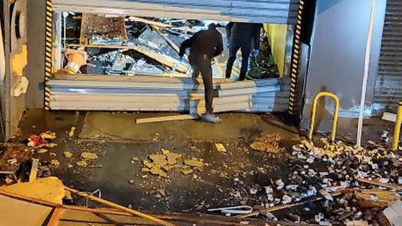 İstanbul'da korkutan patlama! Ortalık savaş alanına döndü
