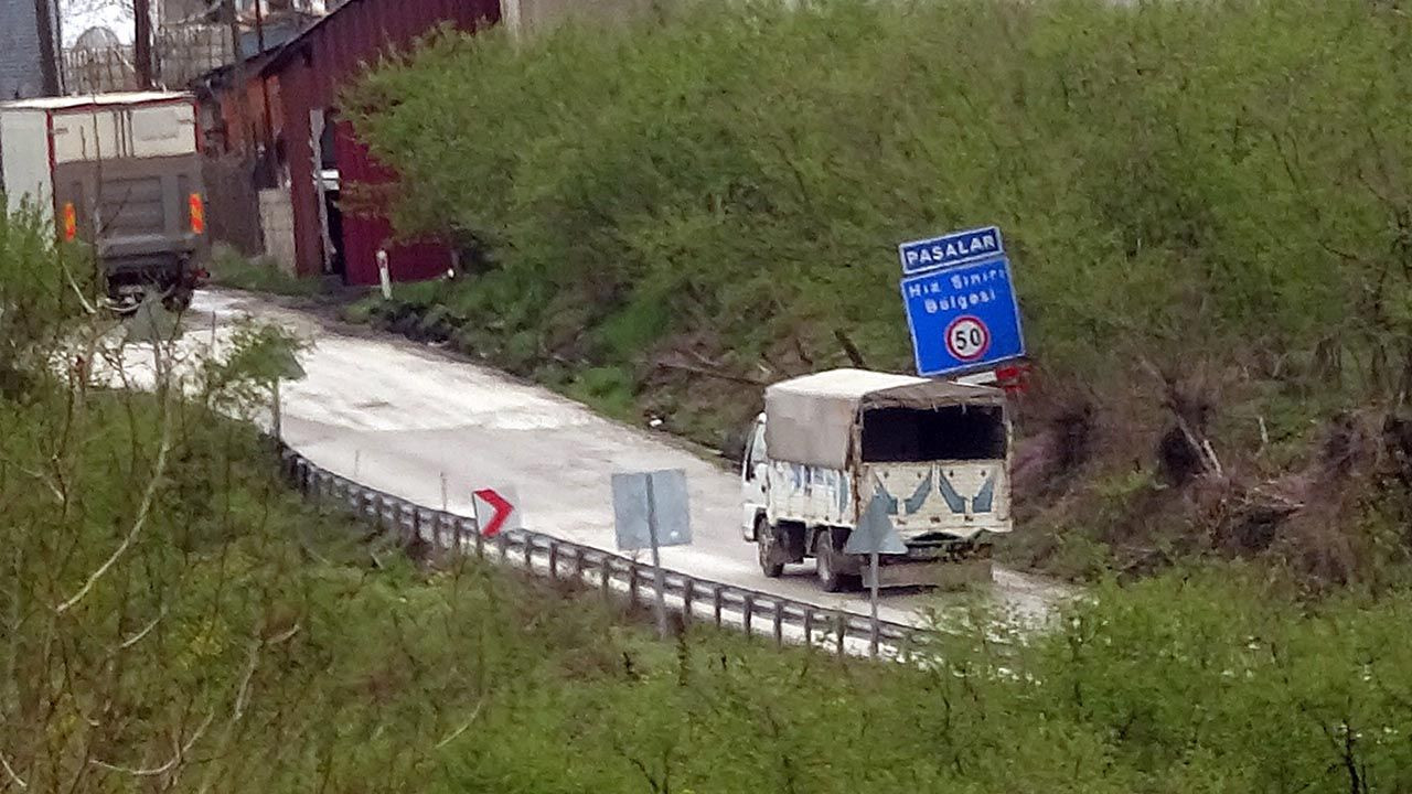 Sürücüler dikkat! Çökme meydana gelen Karadeniz Sahil Yolu ne zaman açılacak? - Resim: 4