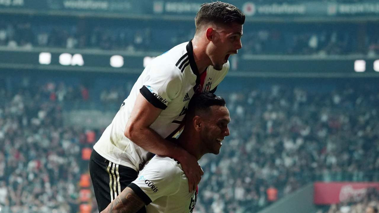 Kartal kendi evinde kanatlandı! 5 gollü futbol resitali
