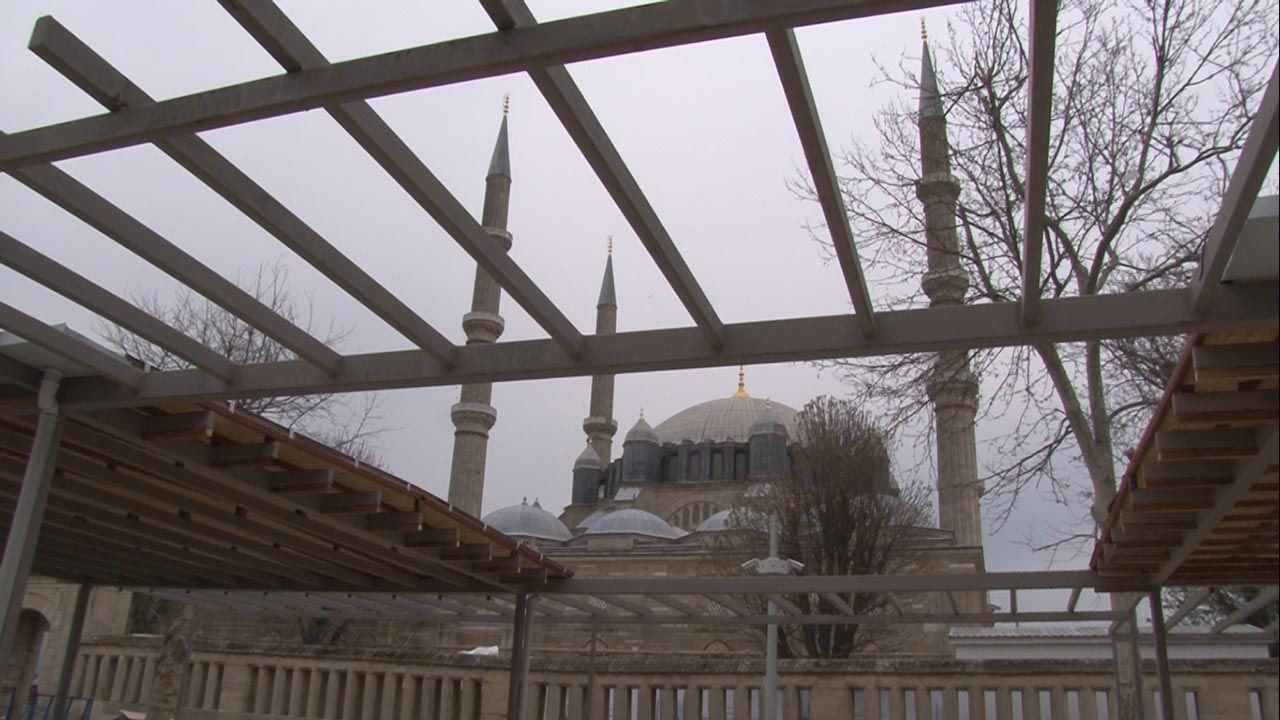Mimar Sinan’ın ustalık eseri Selimiye Camii’nde tepki çeken manzara - Resim: 1