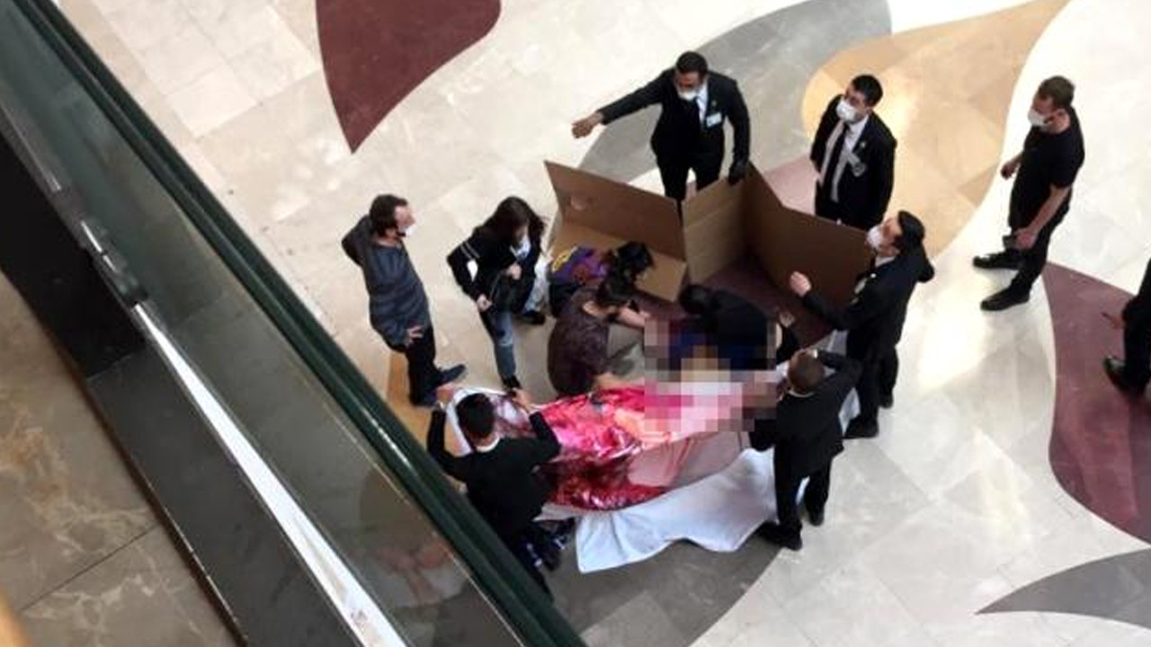 AVM'de korkunç olay! Hamile kadın 3. kattan düştü