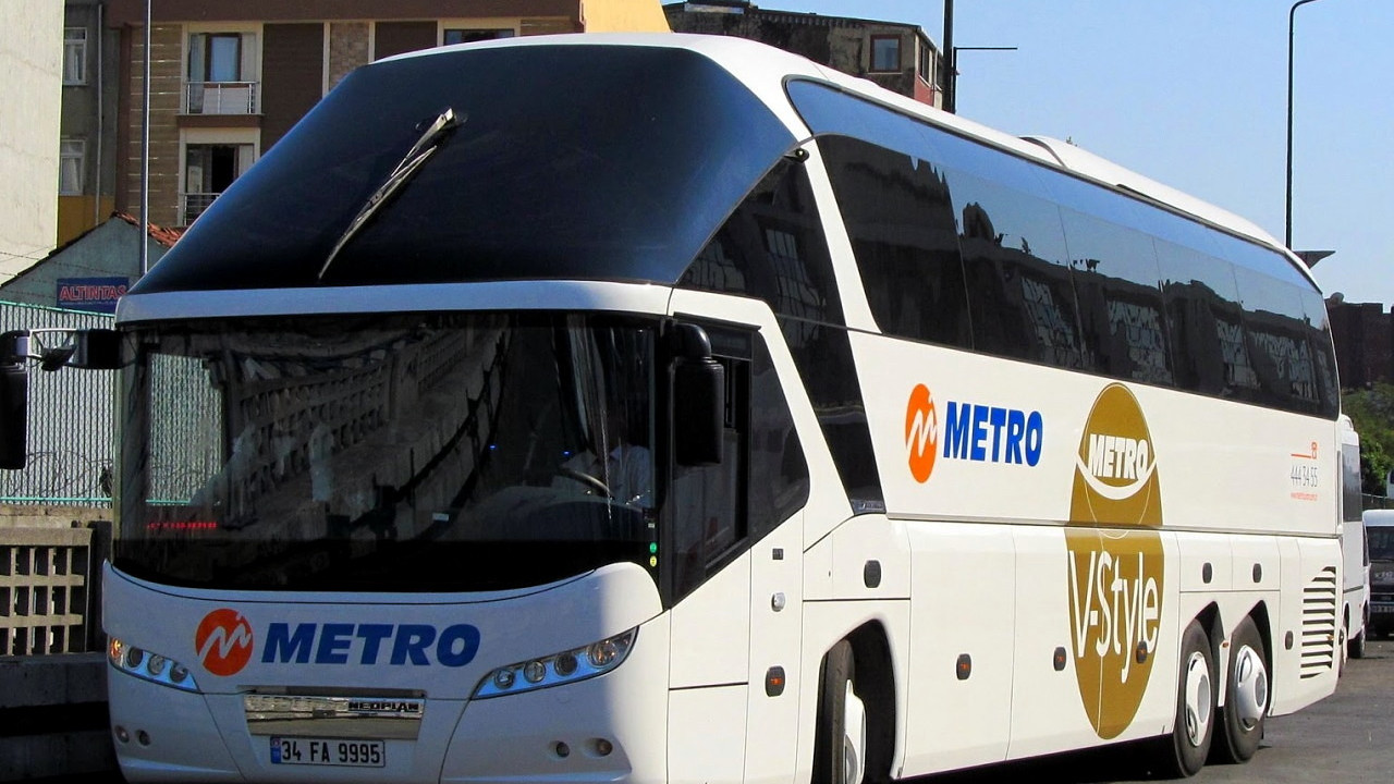 Firari Galip Öztürk'ün sahibi olduğu Metro Turizm satılıyor