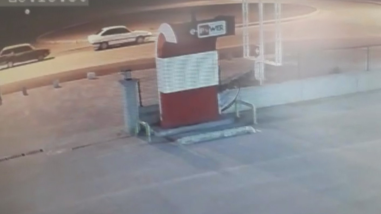 İnanılmaz hırsızlık! Çekerek otomobil çaldılar