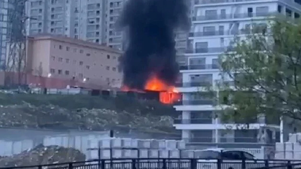 İstanbul'da geri dönüşüm tesisinde korkutan yangın