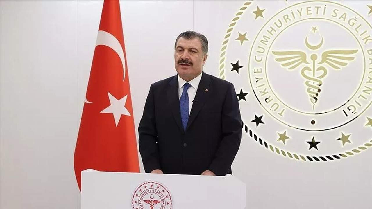 Sağlık Bakanı Fahrettin Koca koronavirüse yakalandı