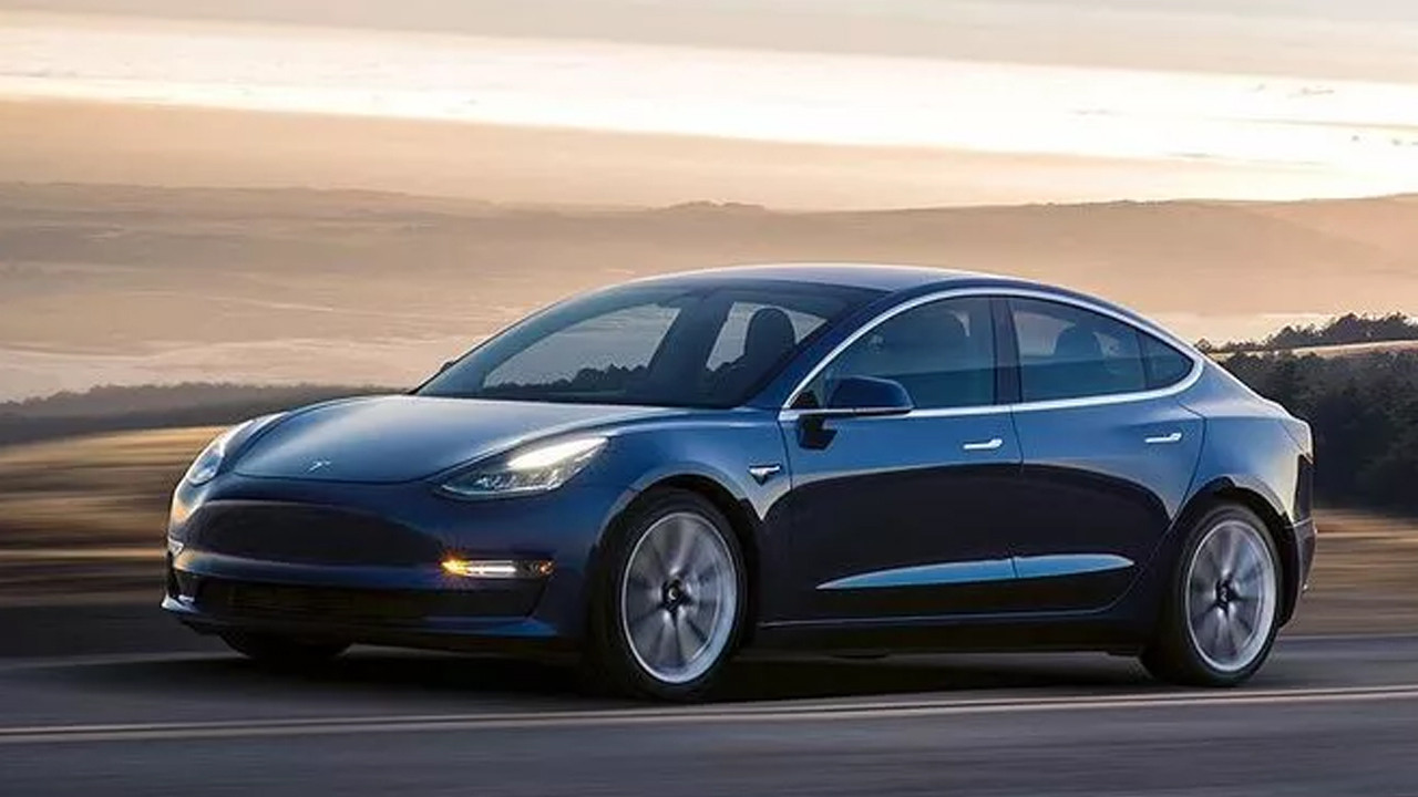 Tesla'dan flaş karar: Binlerce aracını geri çağırdı