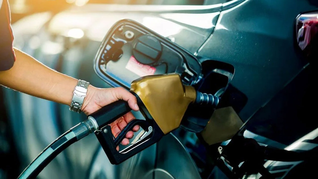 Benzine bir dev zam daha !