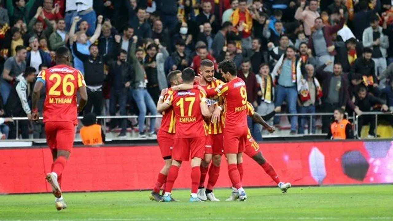 Ziraat Türkiye Kupası'nda ilk finalist belli oldu
