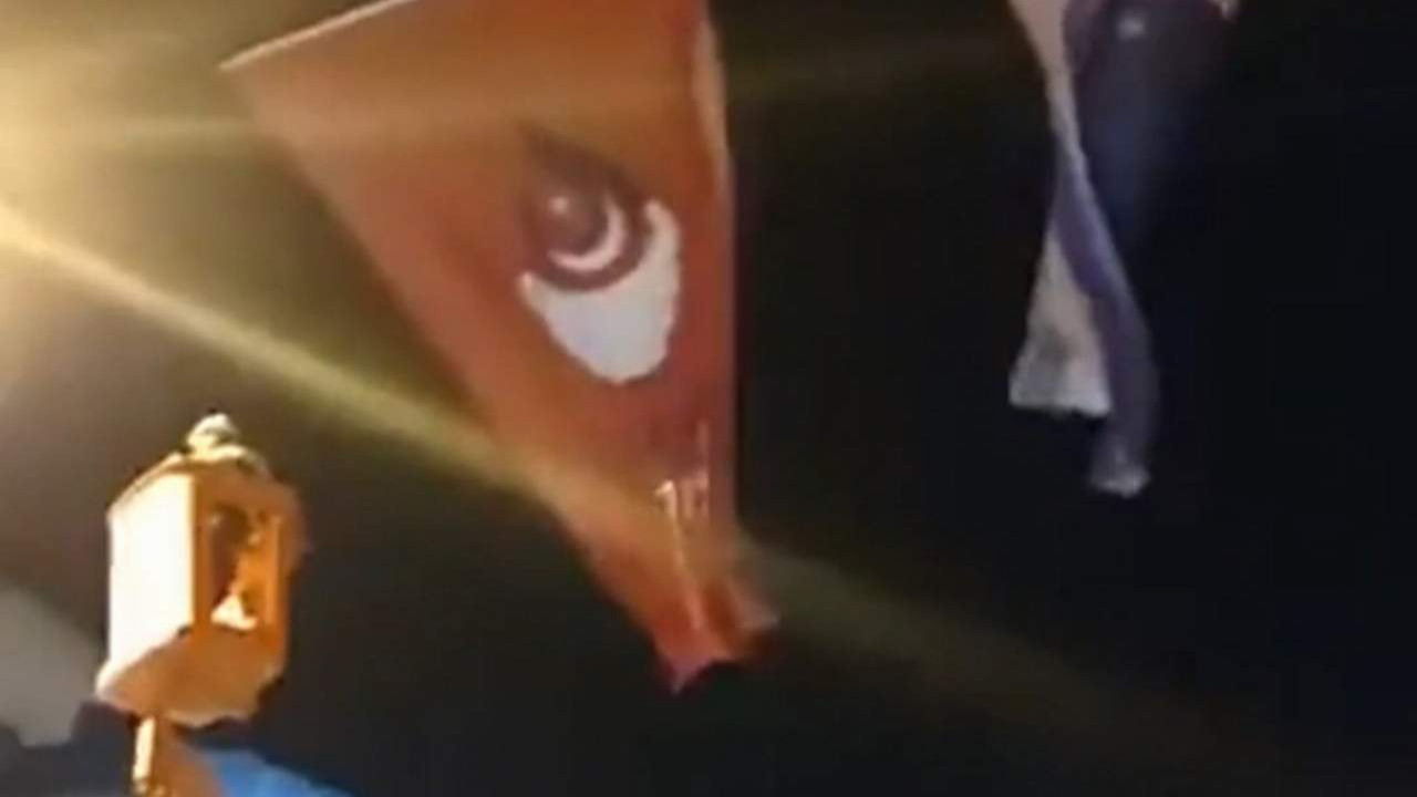 Ümit Özdağ paylaştı; İstanbul'da Zafer Partisi bayrağı indirildi