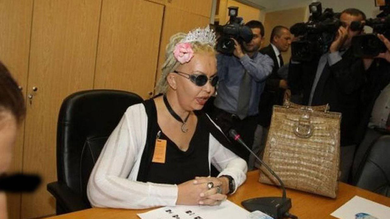 Filiz Akın'a benzemek için 10 ameliyat geçirmişti: Seyhan Soylu'dan bikinili tatil pozları - Resim: 3